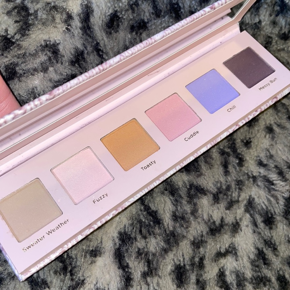 Dominique cosmetics brand new eyeshadow